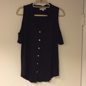 Cold shoulder black shirt